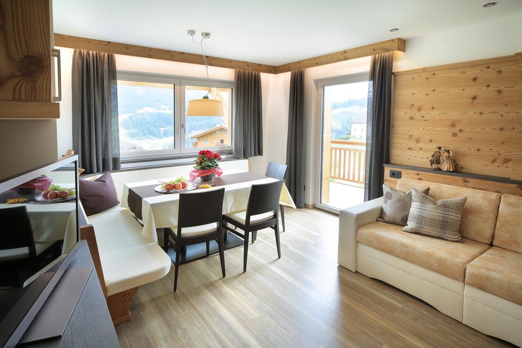 Apartments La Mana Santa Cristina Val Gardena Kültér fotó